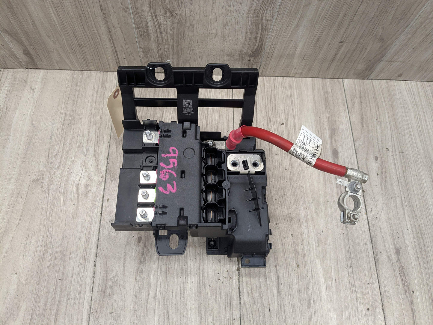 16-22 OEM BMW G12 G30 Rear Positive Battery Power Distribution Junction Fuse Box