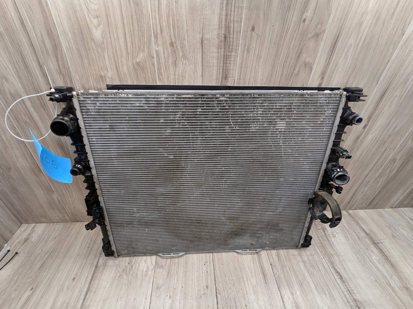 16-19 OEM BMW G11 G12 G30 750 M550iX Auxiliary Coolant Radiator N63R