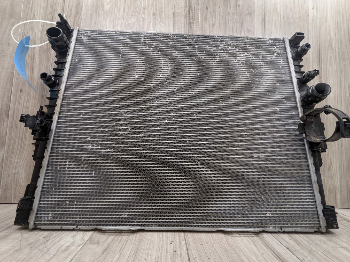 16-19 OEM BMW G11 G12 G30 750 M550iX Auxiliary Coolant Radiator N63R