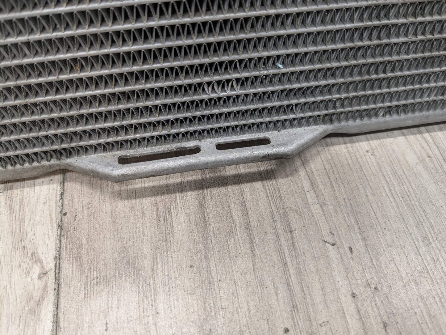 16-19 OEM BMW G11 G12 G30 750 M550iX Auxiliary Coolant Radiator N63R