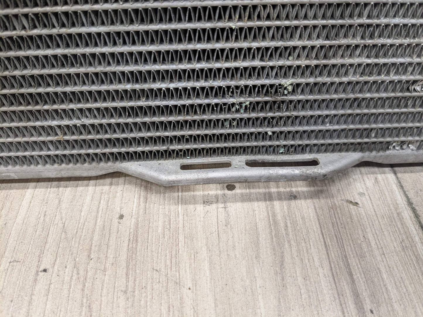 16-19 OEM BMW G11 G12 G30 750 M550iX Auxiliary Coolant Radiator N63R