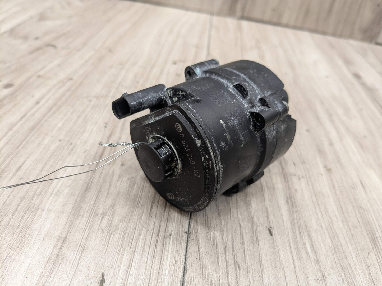 16-19 OEM BMW G11 G12 G30 M550 750 M760 Auxiliary Electric Coolant Water Pump