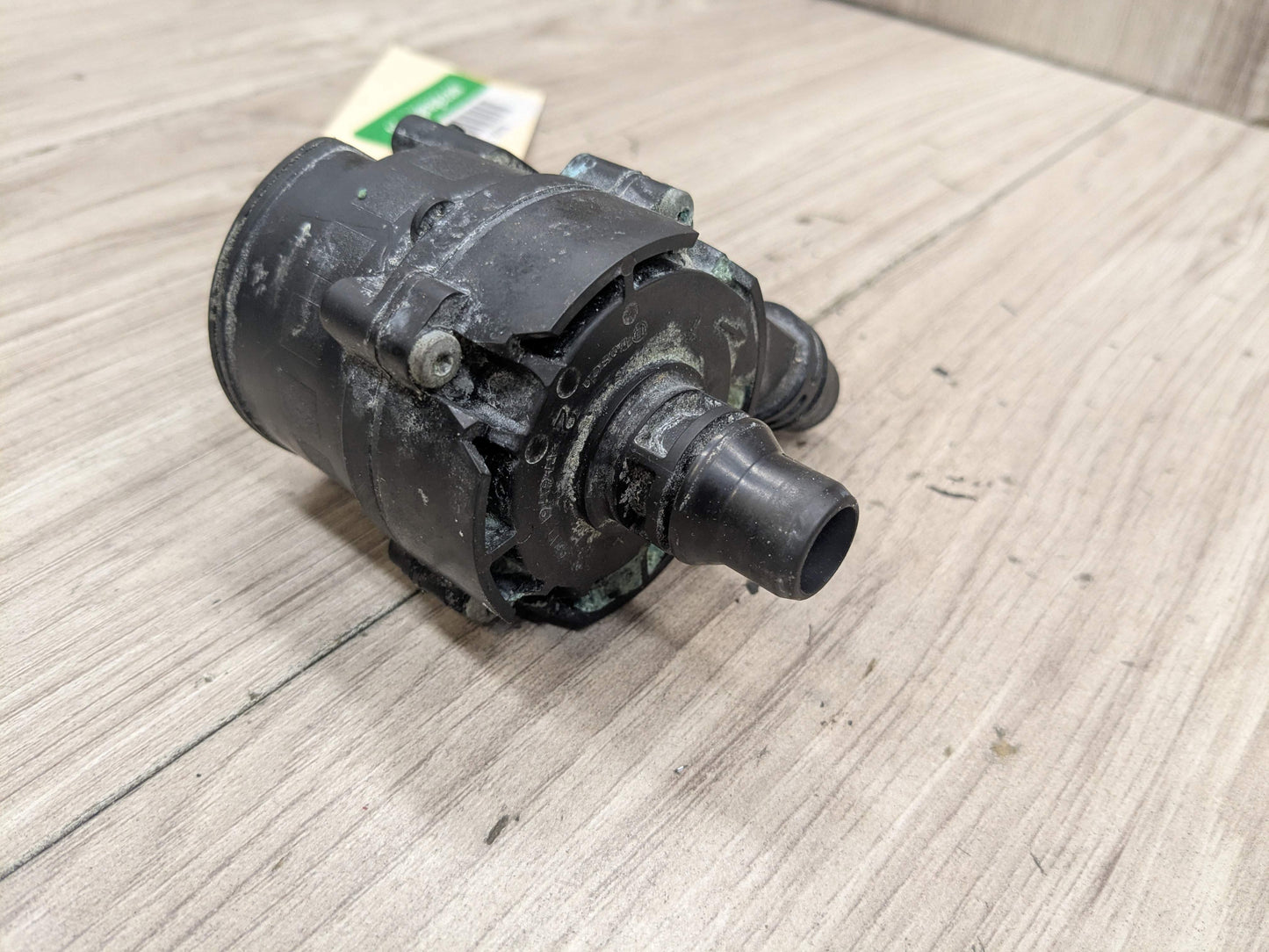 16-19 OEM BMW G11 G12 G30 M550 750 M760 Auxiliary Electric Coolant Water Pump