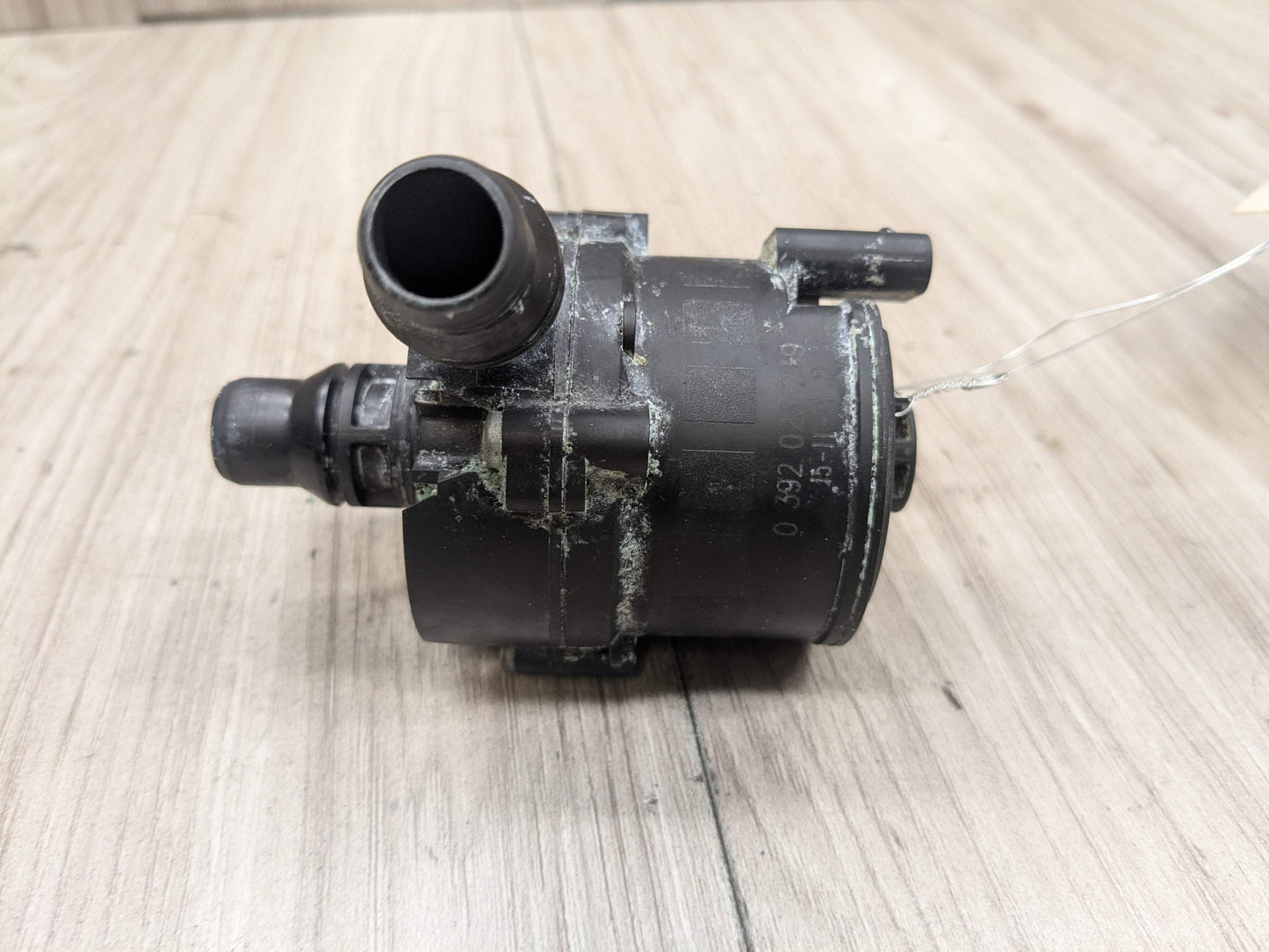 16-19 OEM BMW G11 G12 G30 M550 750 M760 Auxiliary Electric Coolant Water Pump