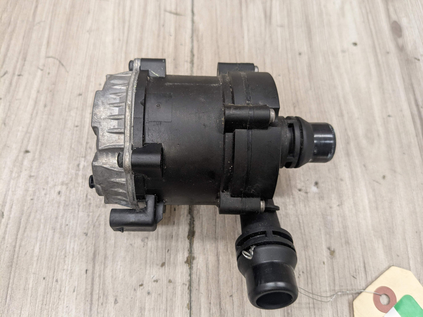 16-24 OEM BMW F90 G11 G12 G30 M5 Engine Electric Auxiliary Water Coolant Pump