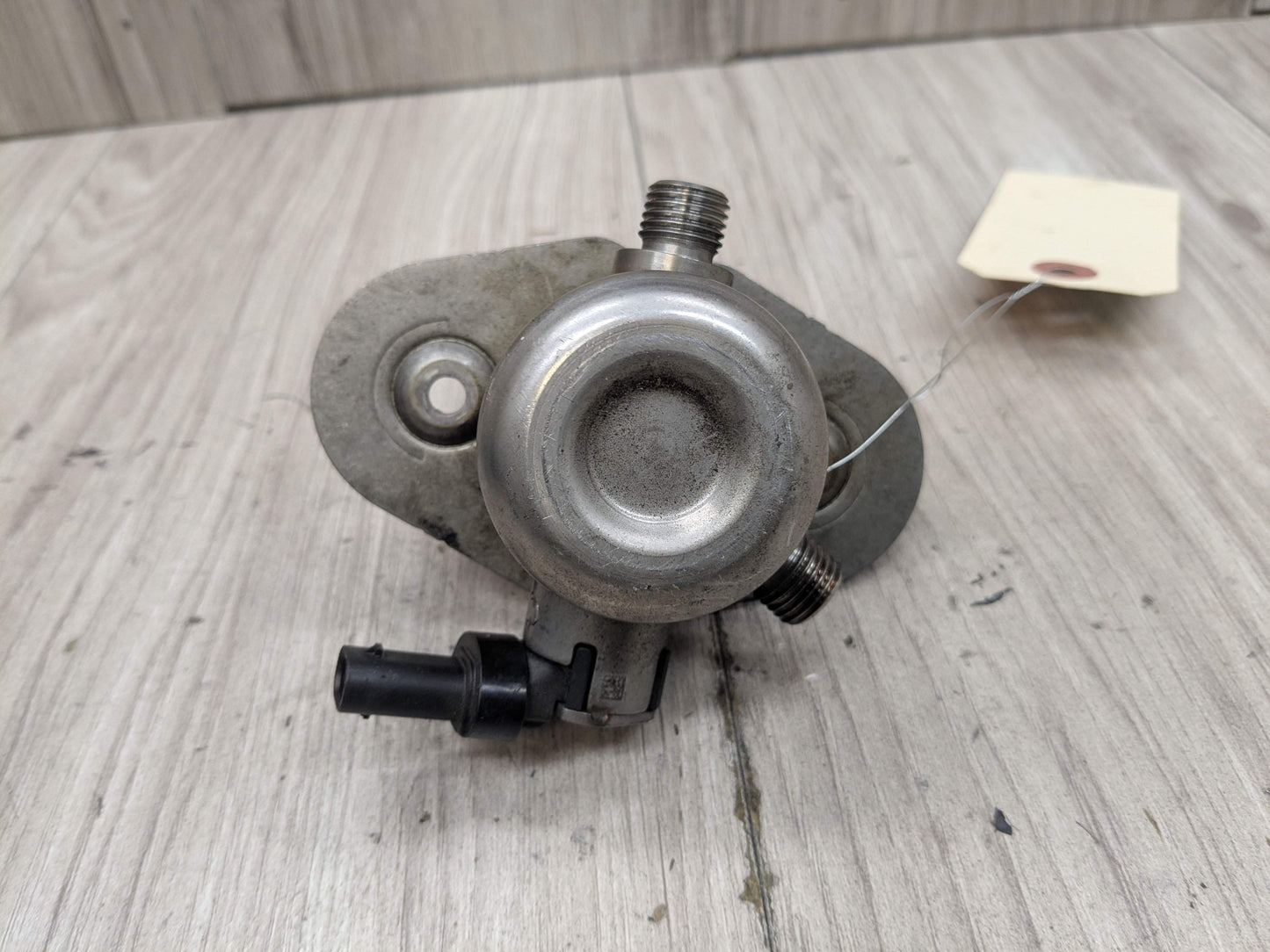 16-20 OEM BMW G11 G12 750 G30 M550 Engine N63R HPFP High Pressure Fuel Pump 5-8