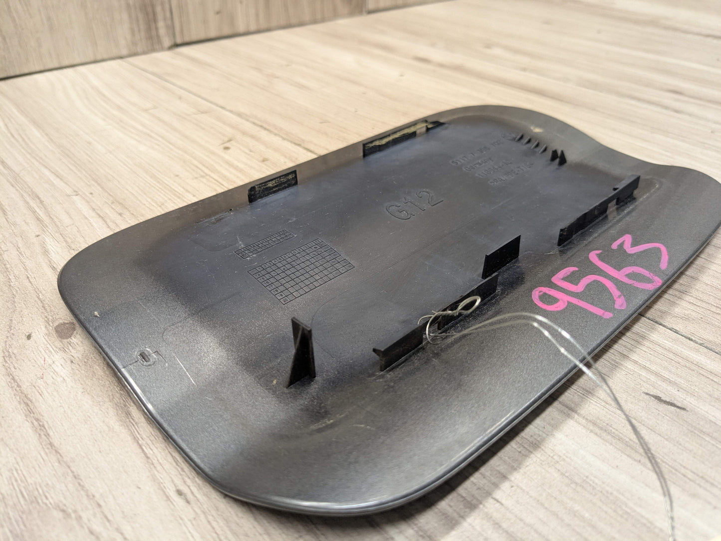 16-22 OEM BMW G12 740 750 Rear Fuel Gas Tank Flap Filler Lid Cover Cap Gray C26
