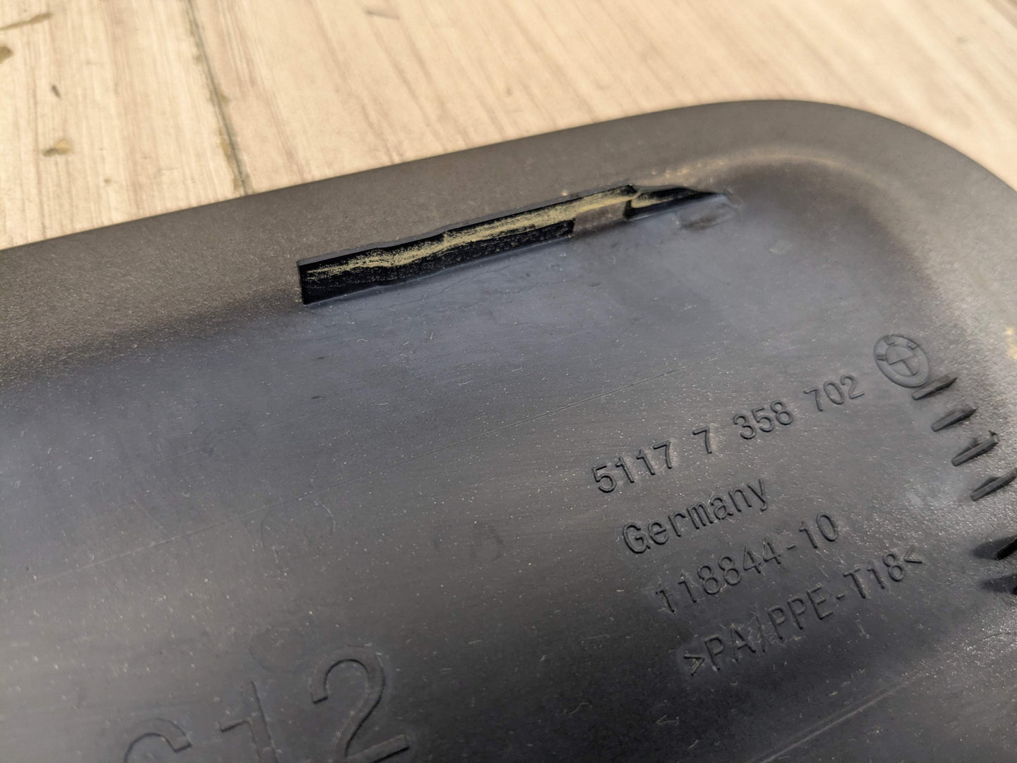 16-22 OEM BMW G12 740 750 Rear Fuel Gas Tank Flap Filler Lid Cover Cap Gray C26