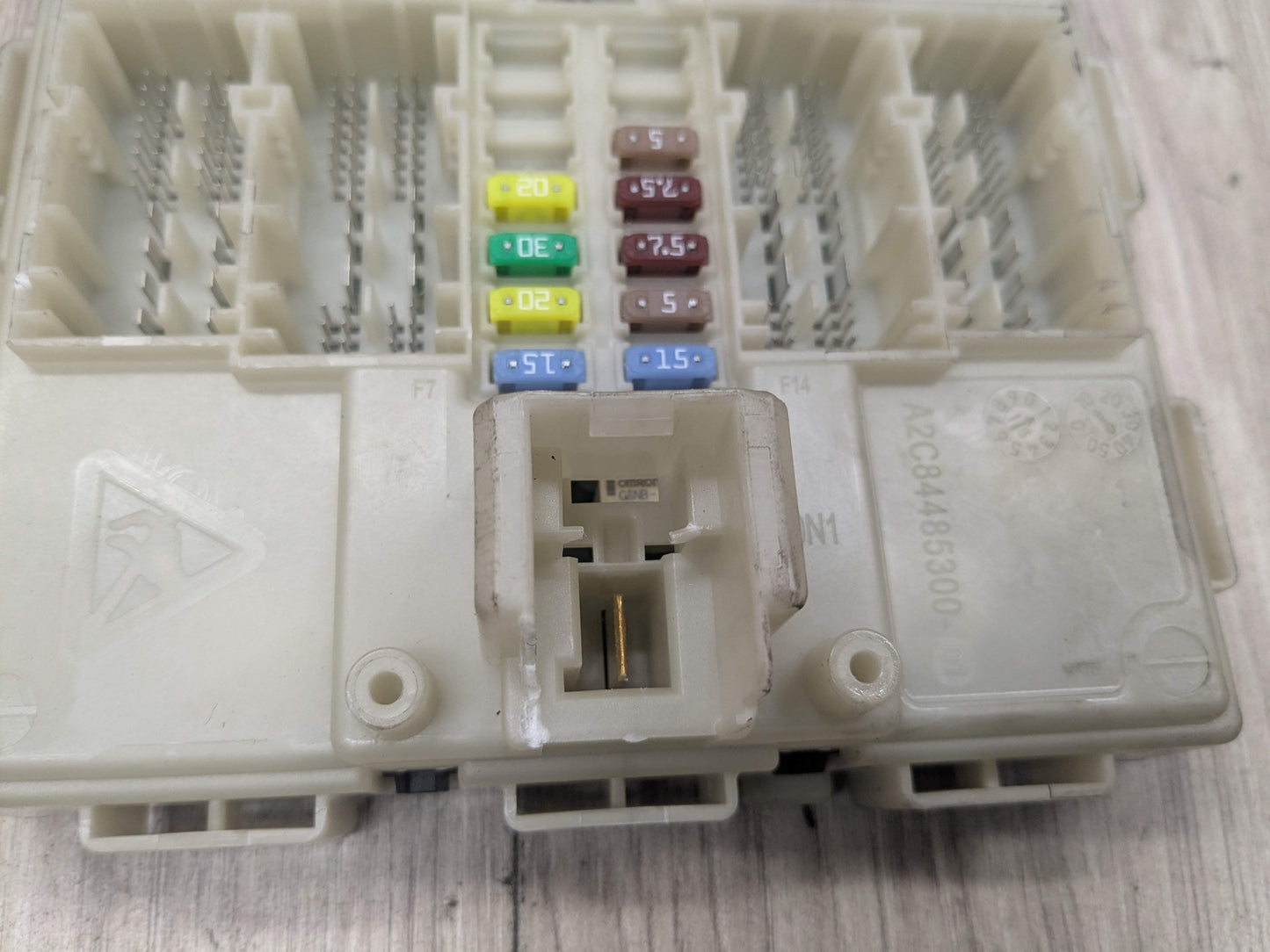 OEM BMW F90 F97 G01 G12 G30 BDC Body Domain Control Control Module Unit w/ Key