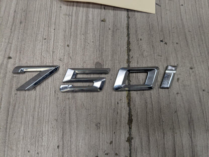 16-22 OEM BMW G11 G12 750i Front Fender  750i Badge Emblem