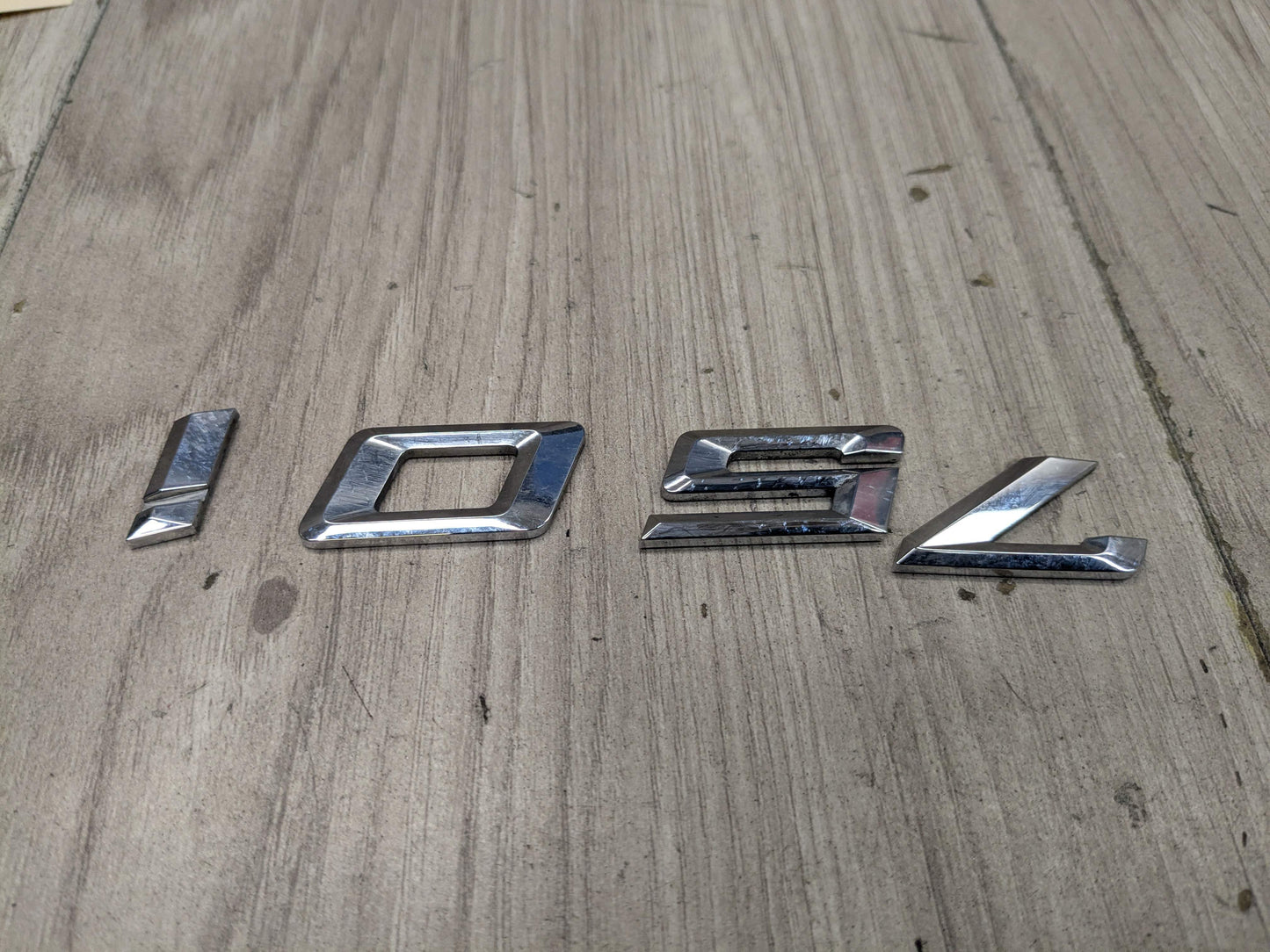 16-22 OEM BMW G11 G12 750i Front Fender  750i Badge Emblem