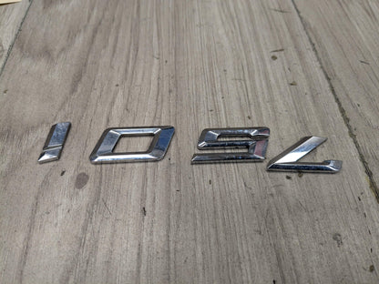 16-22 OEM BMW G11 G12 750i Front Fender  750i Badge Emblem