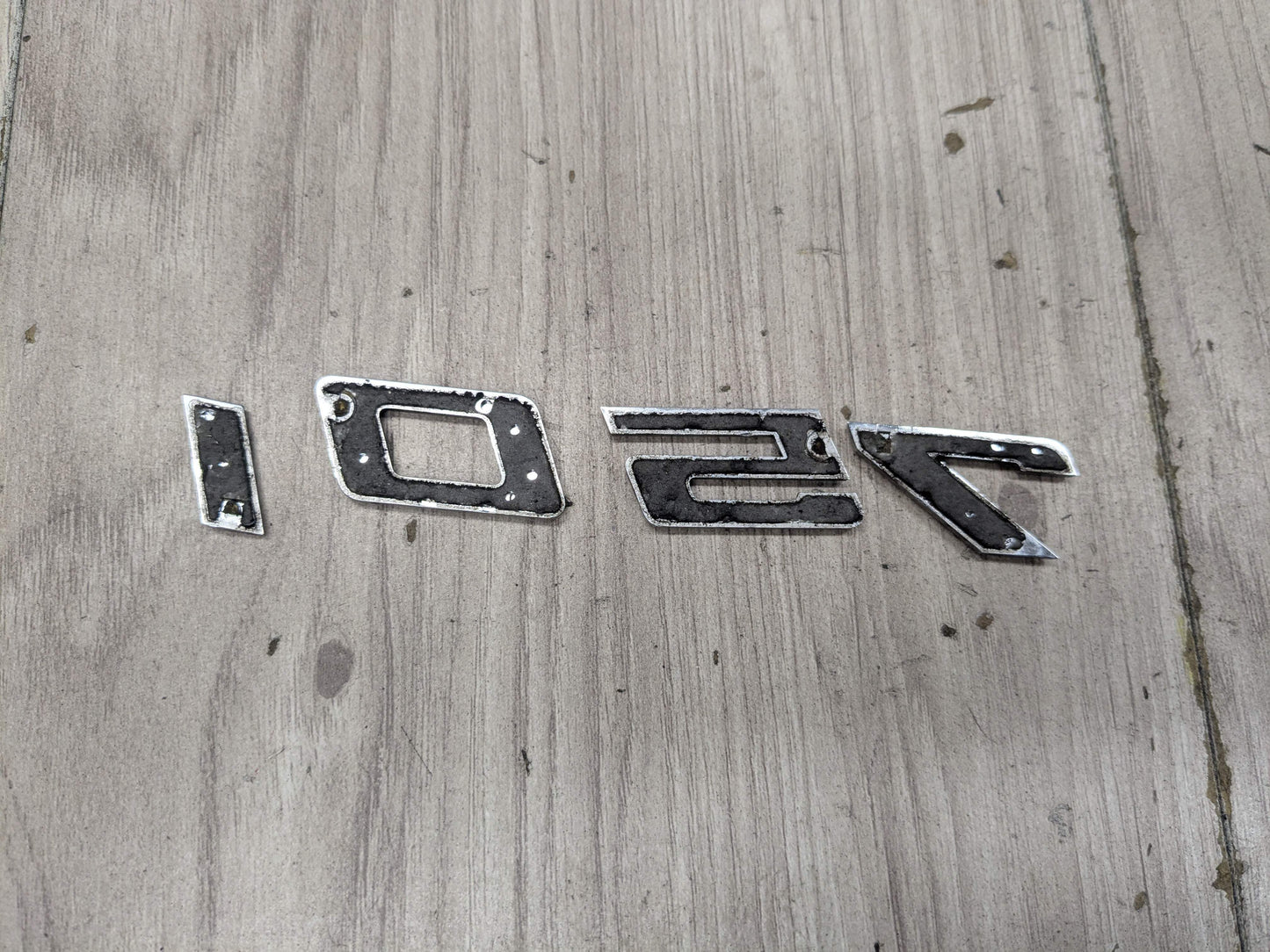 16-22 OEM BMW G11 G12 750i Front Fender  750i Badge Emblem