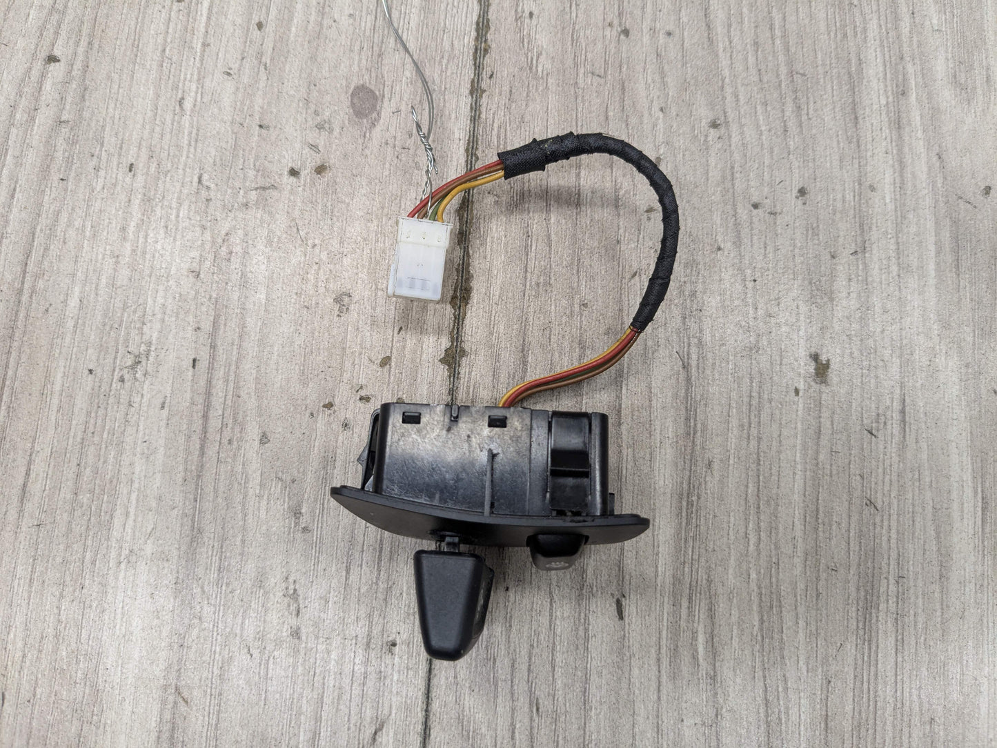 16-19 OEM BMW G11 G12 740 750 Steering Wheel Heat Heating Control Switch Module