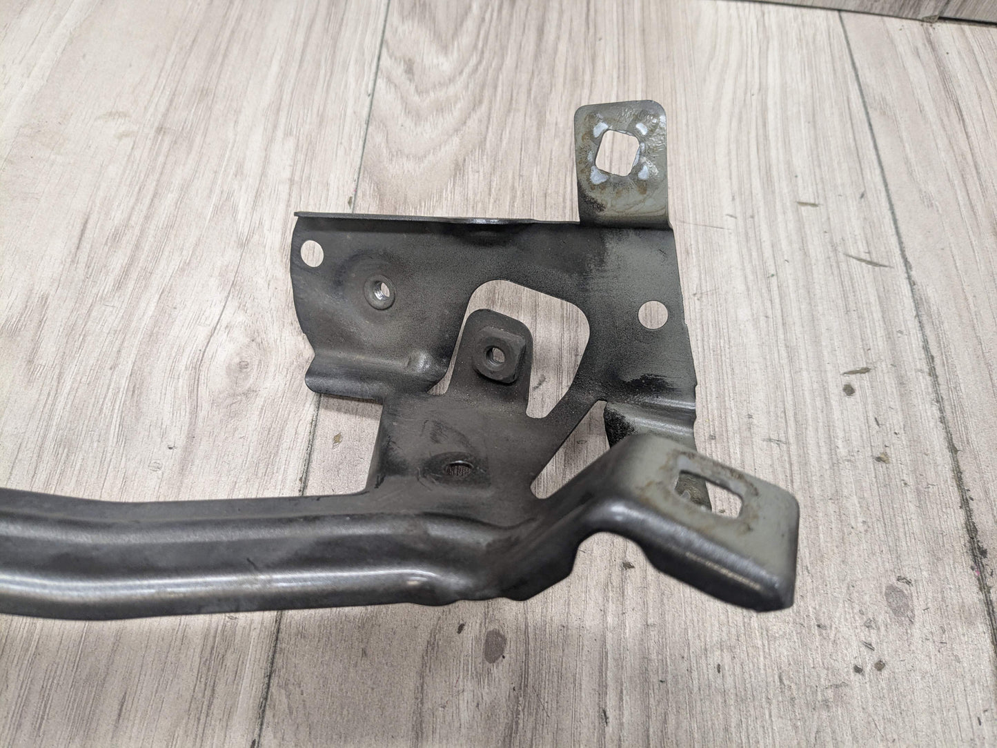 16-19 OEM BMW G11 G12 740 750 Front Left Driver Fender Wing Holder Bracket SET