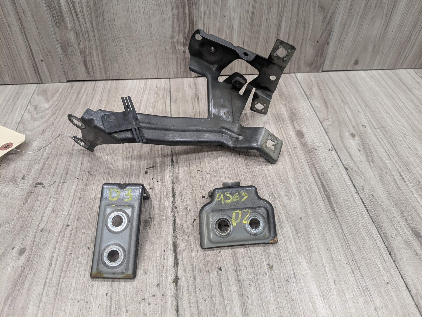 16-19 OEM BMW G11 G12 740 750 Front Left Driver Fender Wing Holder Bracket SET