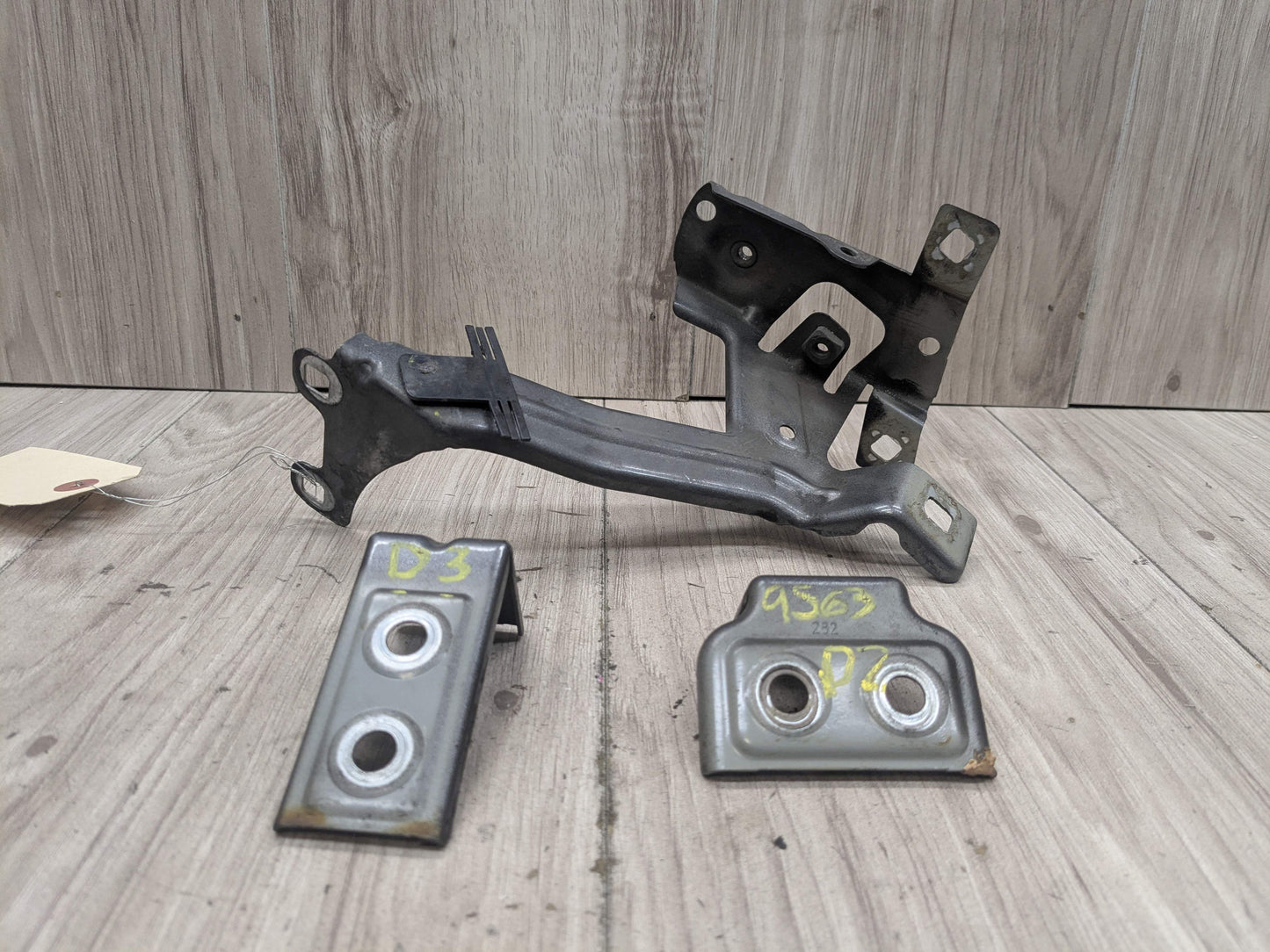 16-19 OEM BMW G11 G12 740 750 Front Left Driver Fender Wing Holder Bracket SET