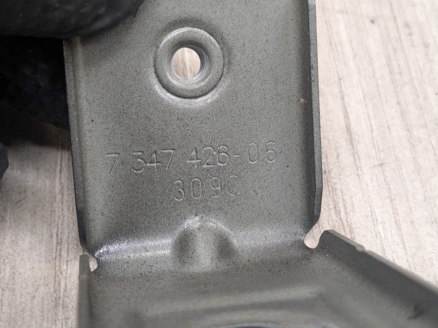 16-19 OEM BMW G11 G12 750 Front Right Passenger Fender Wing Holder Bracket SET