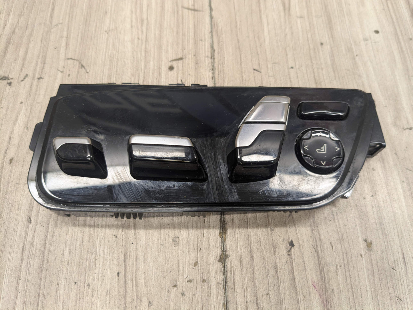 OEM BMW F90 G11 G12 G30 G32 M5 Front Left Driver Seat Adjustment Control Switch