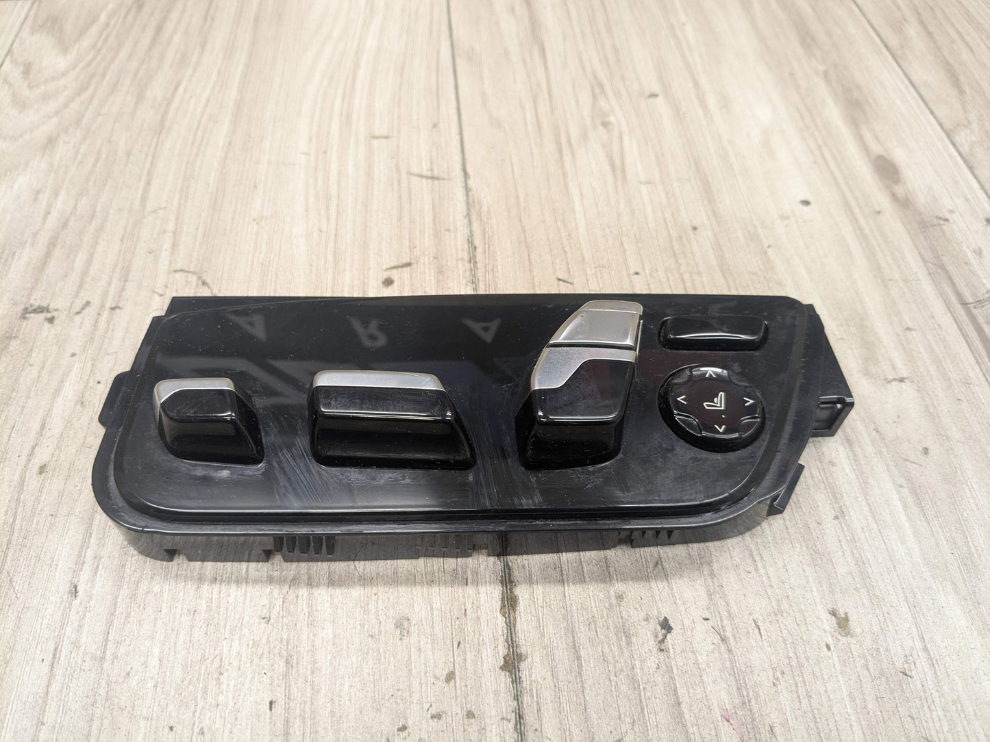 OEM BMW F90 G11 G12 G30 G32 M5 Front Left Driver Seat Adjustment Control Switch