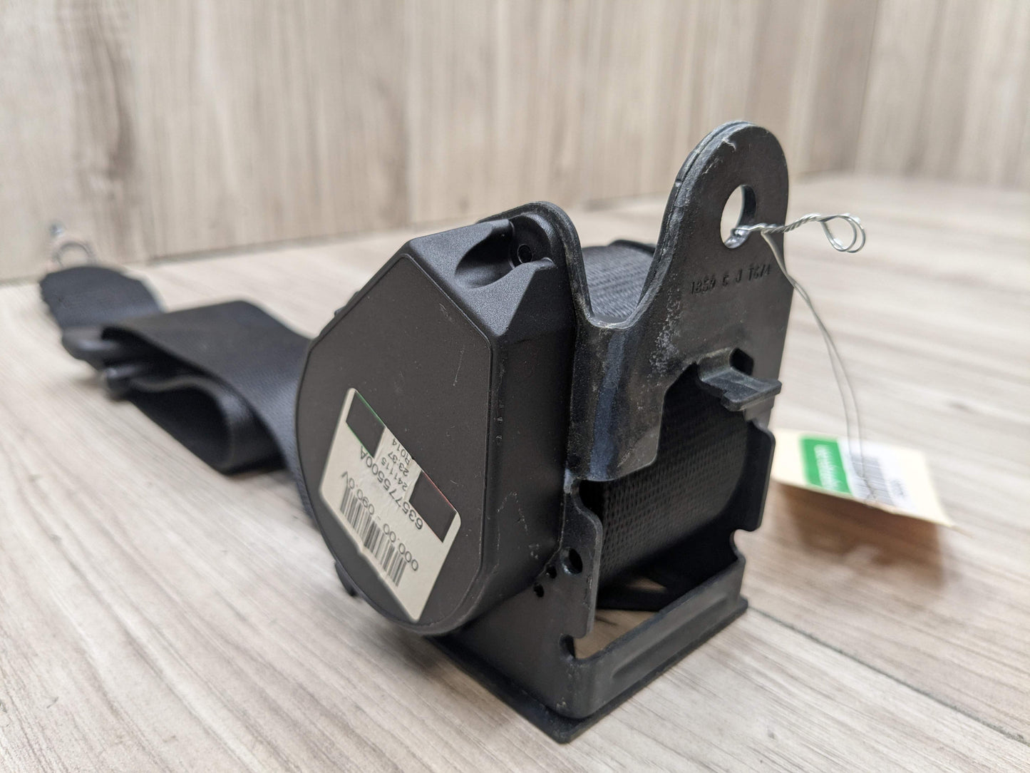 OEM BMW G11 G12 740 750 M760 B7 Rear Center Middle Seat Belt Retractor Black