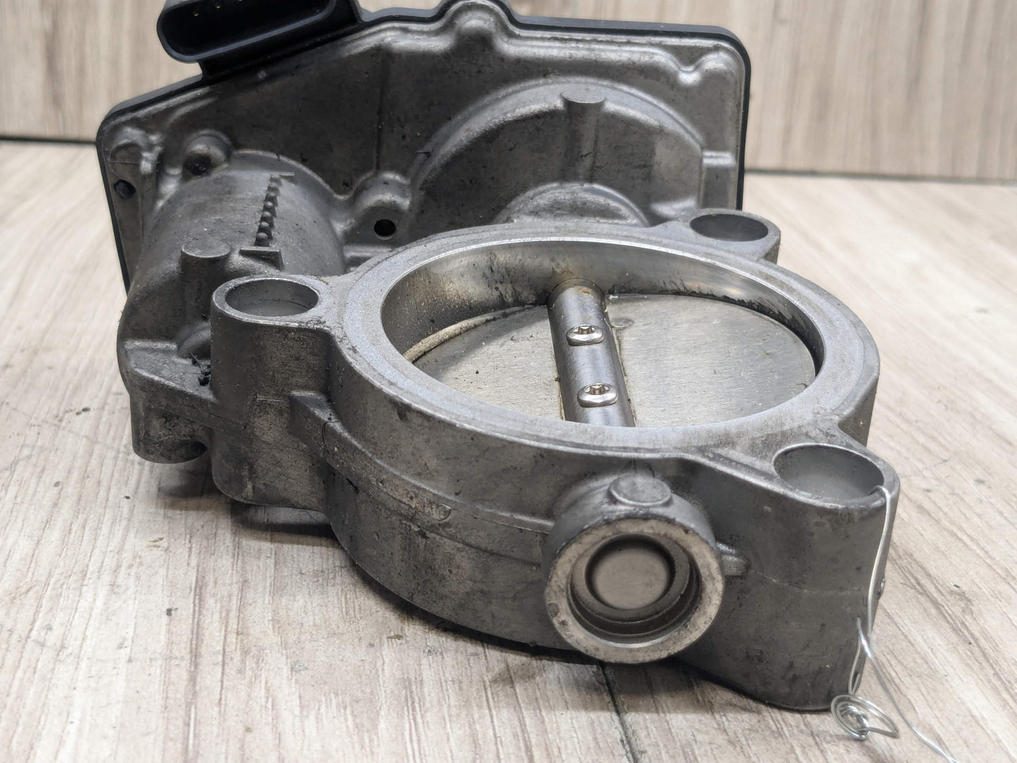 OEM BMW F39 F44 F48 F90 G05 G12 750 G30 M550 M8 Engine B46 N63 S63 Throttle Body