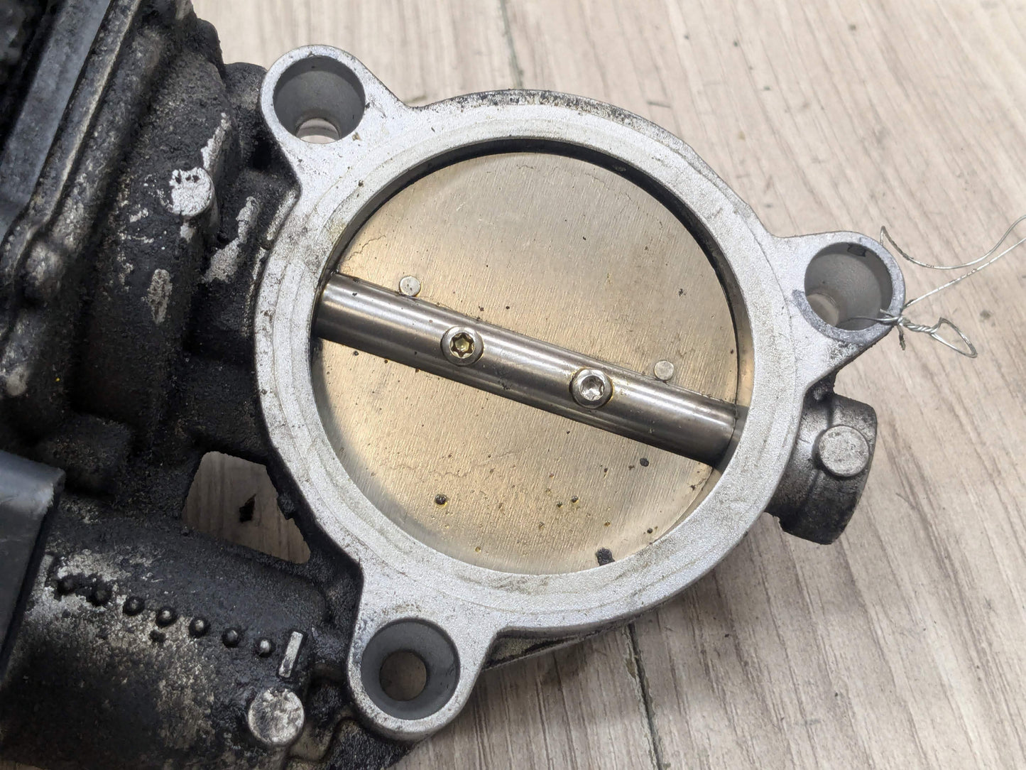 OEM BMW F39 F44 F48 F90 G05 G12 750 G30 M550 M8 Engine B46 N63 S63 Throttle Body