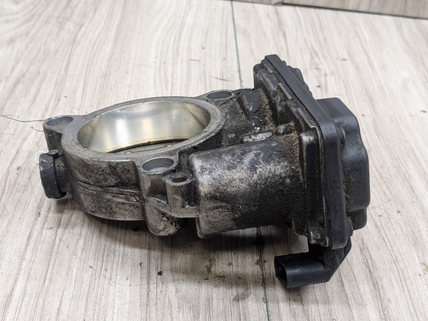 OEM BMW F39 F44 F48 F90 G05 G12 750 G30 M550 M8 Engine B46 N63 S63 Throttle Body