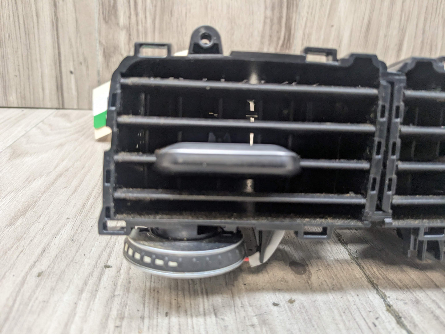 16-22 OEM BMW G11 G12 740 750 M760 B7 Rear Center Console AC Air Vent Grille