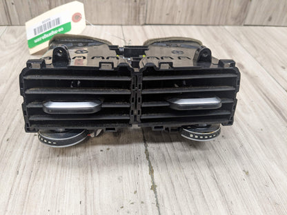 16-22 OEM BMW G11 G12 740 750 M760 B7 Rear Center Console AC Air Vent Grille