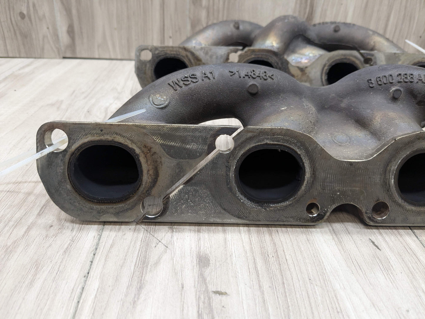 OEM BMW G11 G12 G30 Engine N63R V8 4.4L Twin Turbo Exhaust Manifold Headers SET
