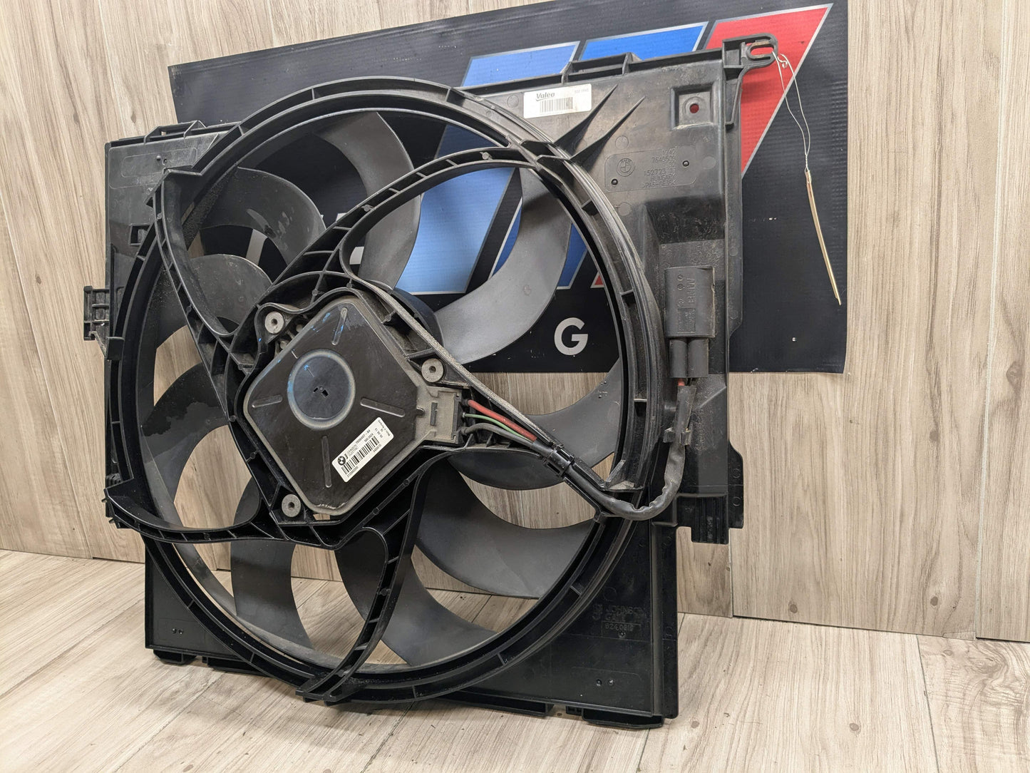 OEM BMW F22 F23 F30 228 320 428 N20 Electric Radiator Cooling Fan w/ Shroud 400W