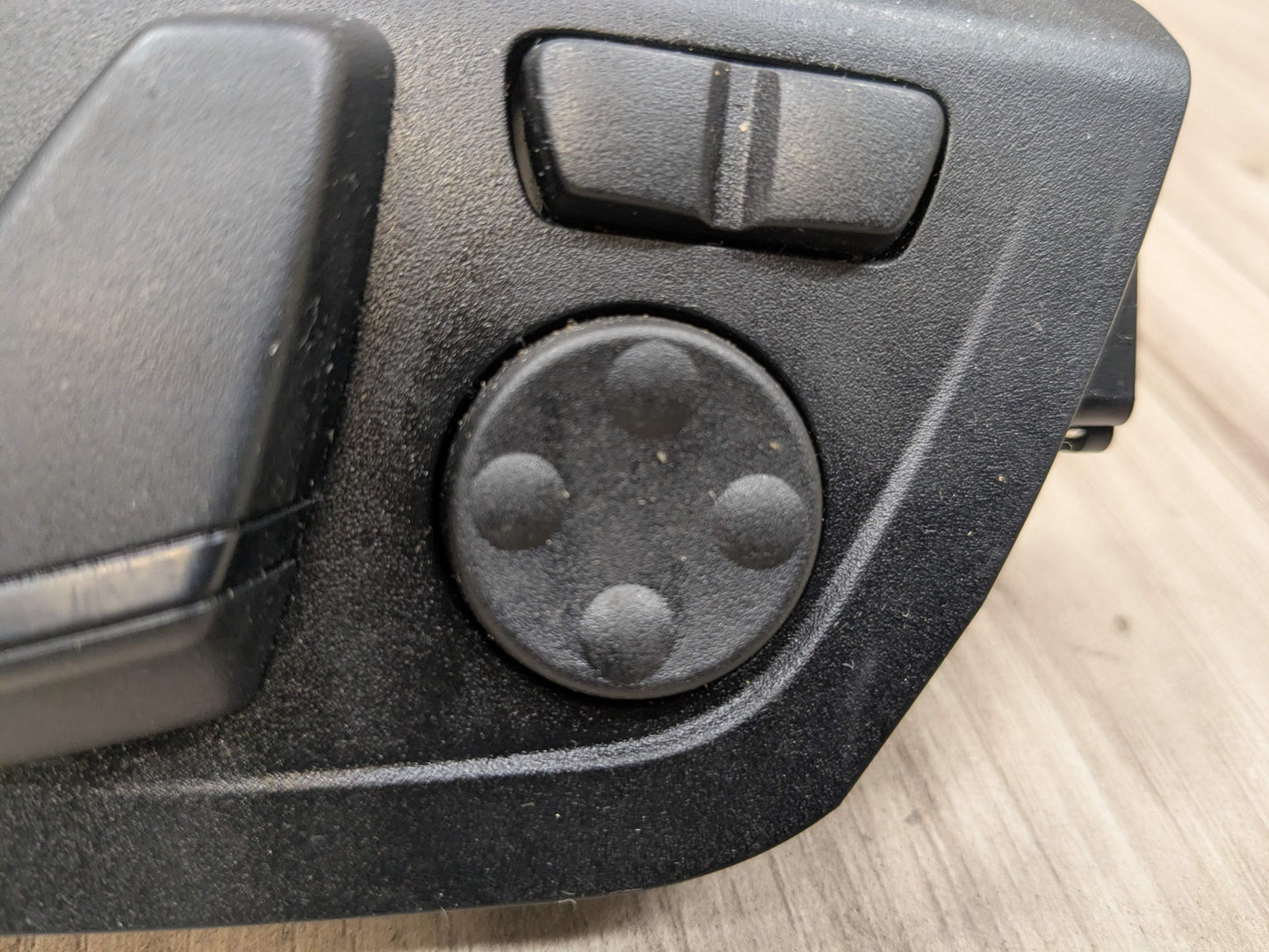 OEM BMW F22 F30 F32 F36 F82Front Left Driver Seat Adjust Control Memory Switch