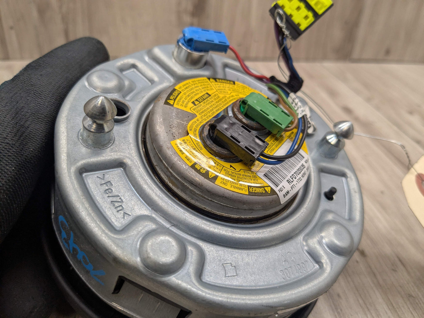 OEM BMW F10 F22 F23 F30 F32 F33 F36 335 435 Driver M SPORT Steering Wheel Airbag