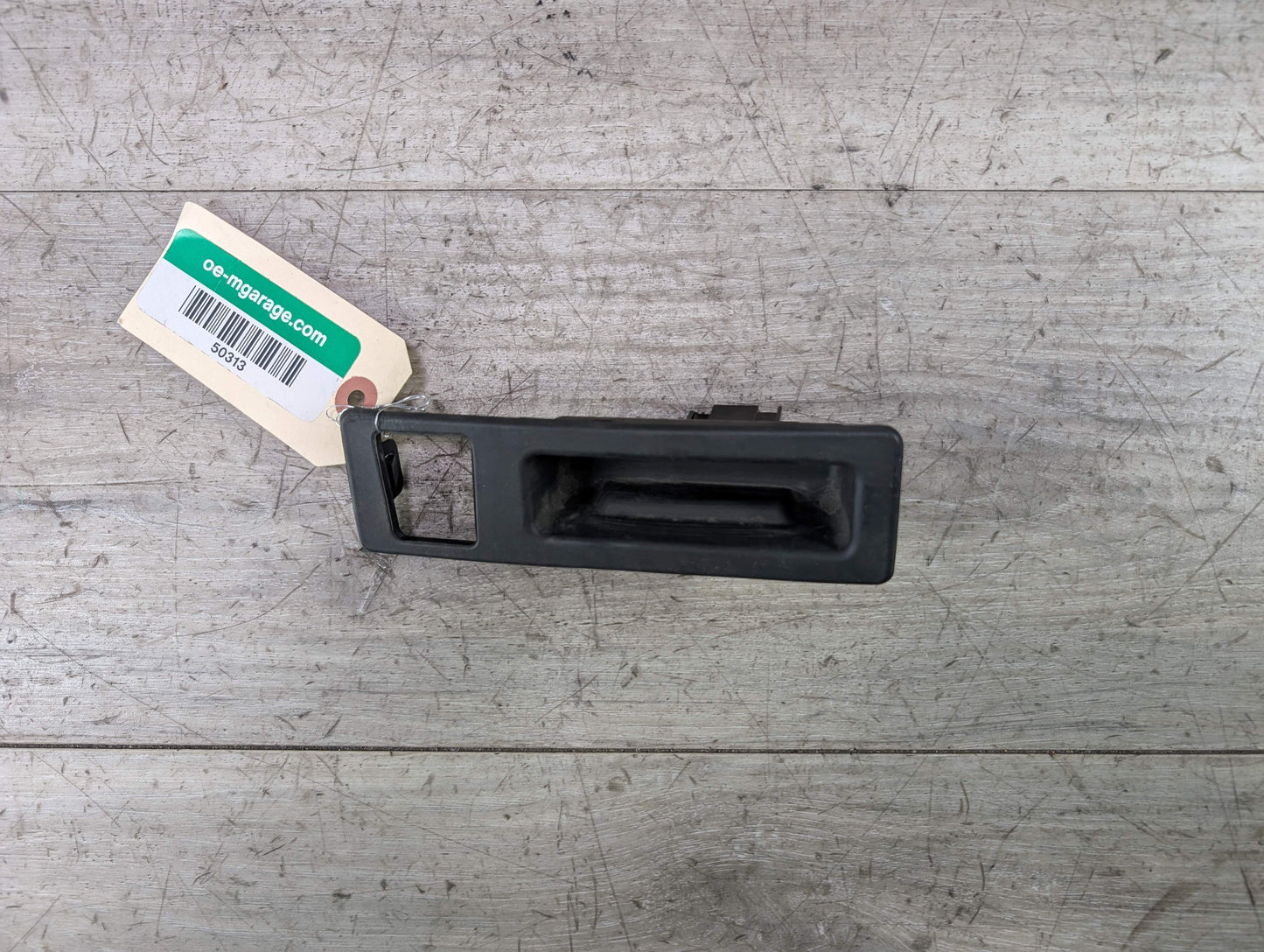 OEM BMW F22 F23 F30 F32 F36 F80 F82 F87 M3 M4 Trunk Lid Release Switch Handle