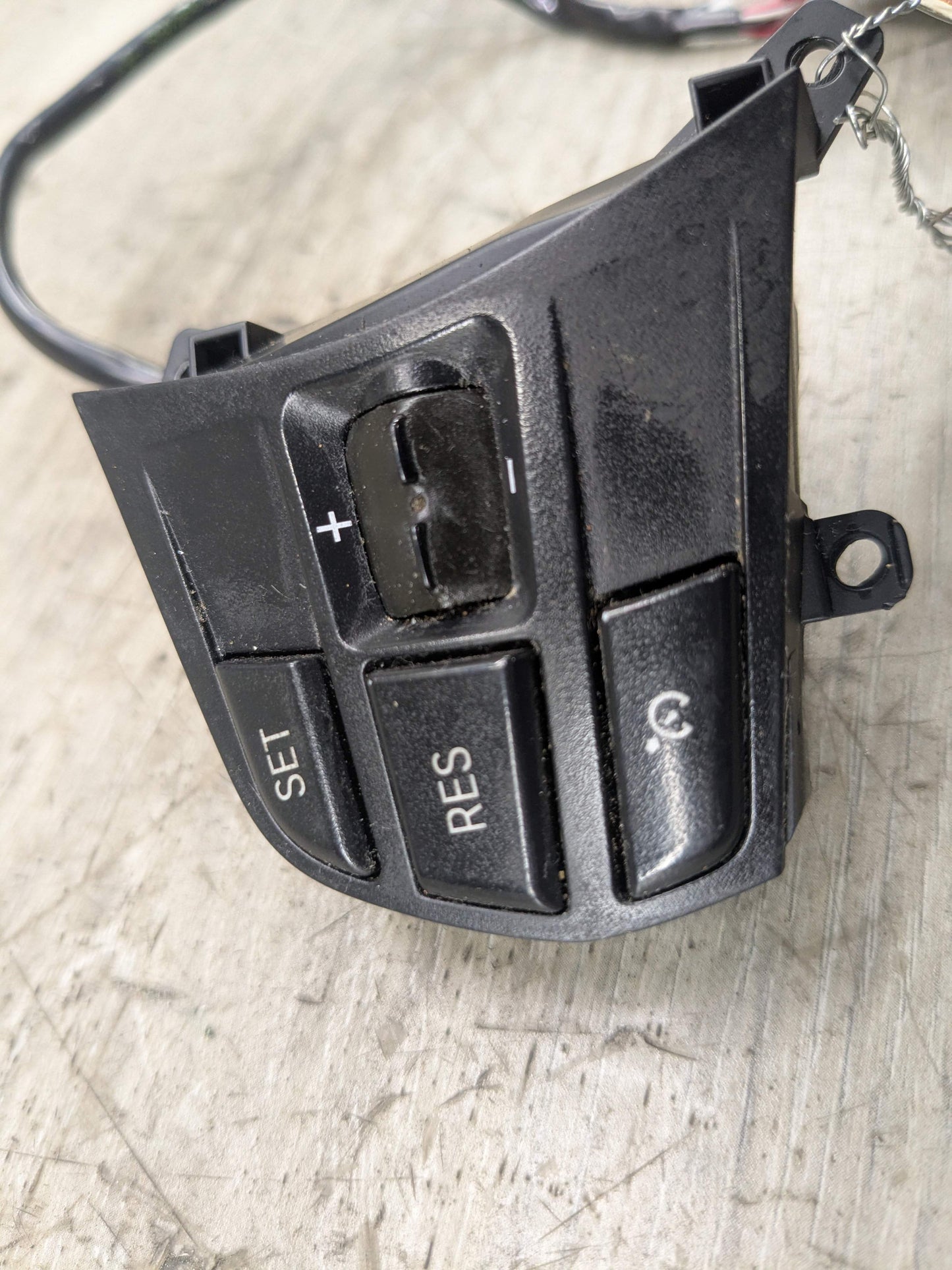 OEM BMW F22 F23 F30 F33 F32 F36 Steering Wheel Multifunction Switch Button