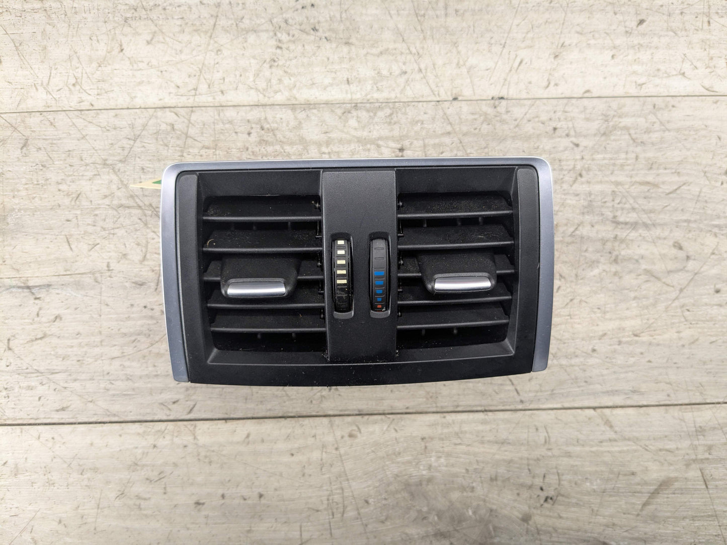 OEM BMW F30 F32 F33 F36 F80 F82 F83 M3 M4 328 335 435 Rear AC Air Vent Grille