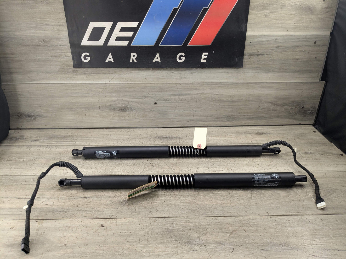 14-19 OEM BMW F34 GT 335 340 Rear Trunk Lid Left Right Shock Strut Support PAIR