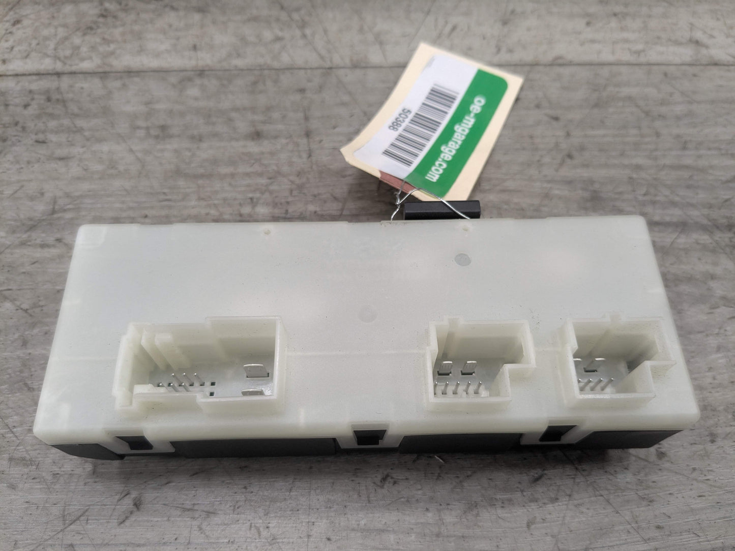OEM BMW G01 G12 G20 G30 F90 Trunk Tailgate Decklid Function Control Module *NOTE