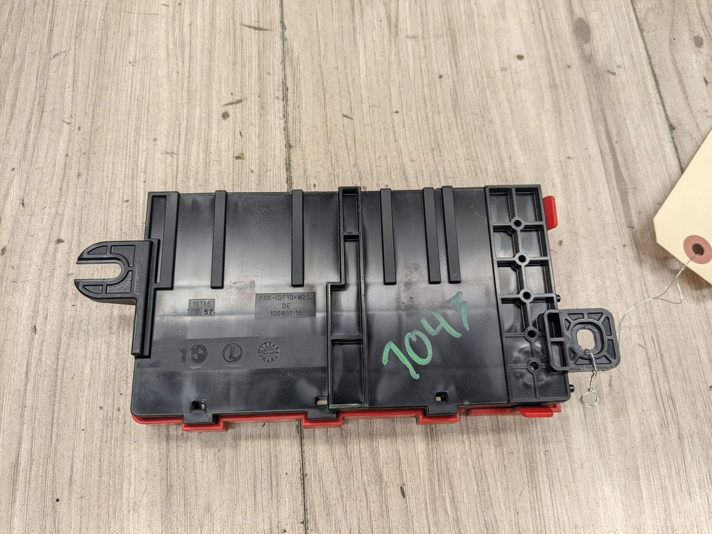OEM BMW F22 F30 F32 F36 F80 F82 Positive Battery Distributor B+ Power Fuse Box