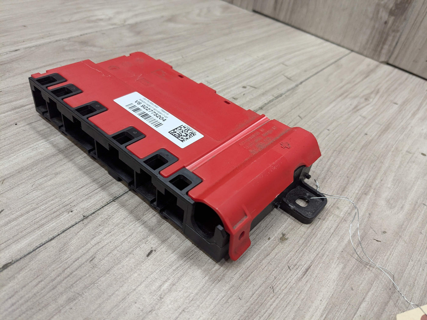 OEM BMW F22 F30 F32 F36 F80 F82 Positive Battery Distributor B+ Power Fuse Box