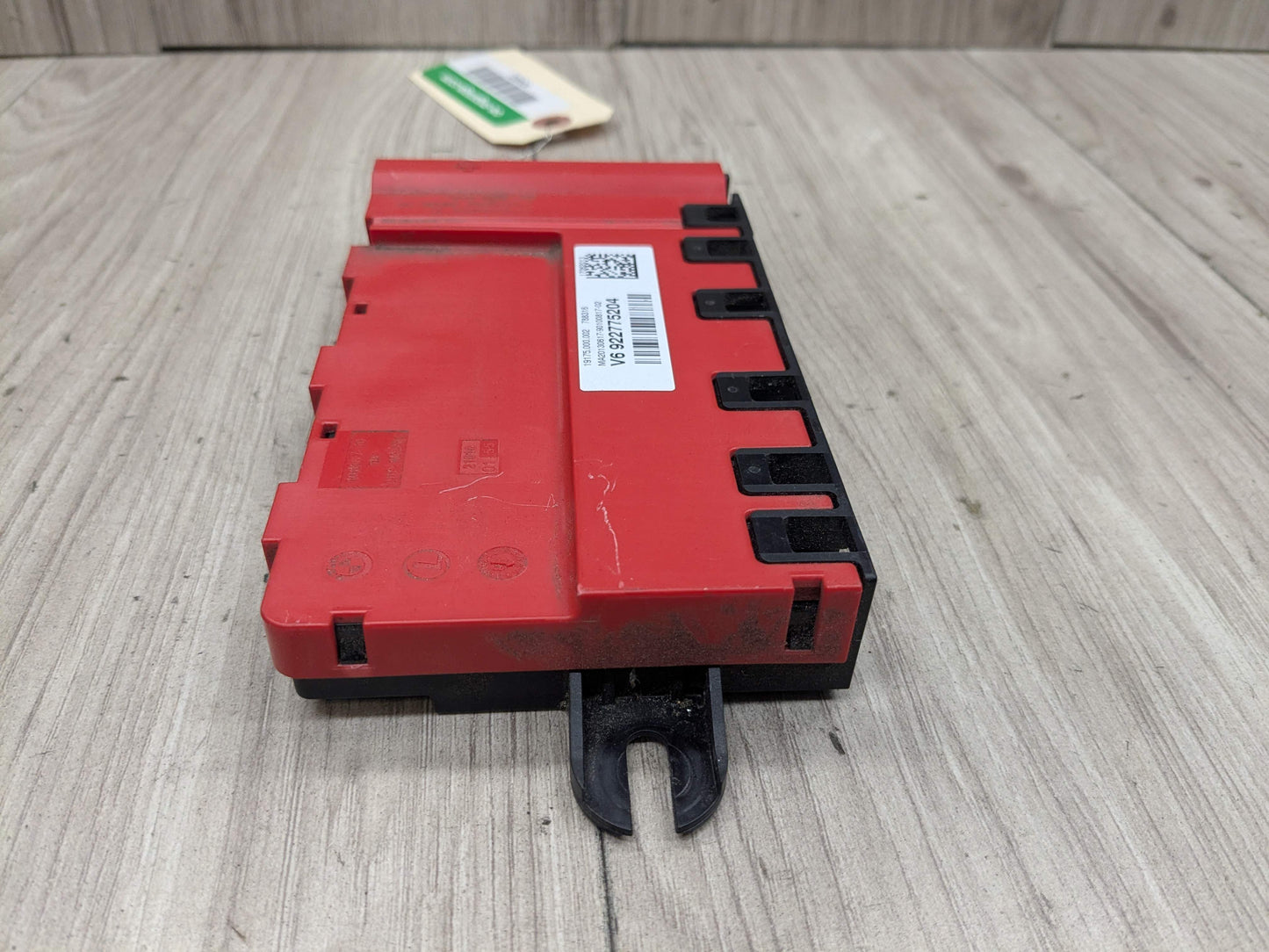 OEM BMW F22 F30 F32 F36 F80 F82 Positive Battery Distributor B+ Power Fuse Box