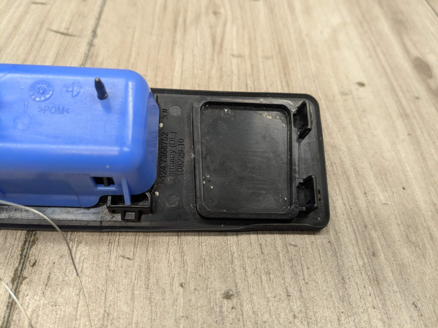 OEM BMW F22 F23 F30 F32 F36 F80 F82 F87 M3 M4 Trunk Lid Release Switch Handle