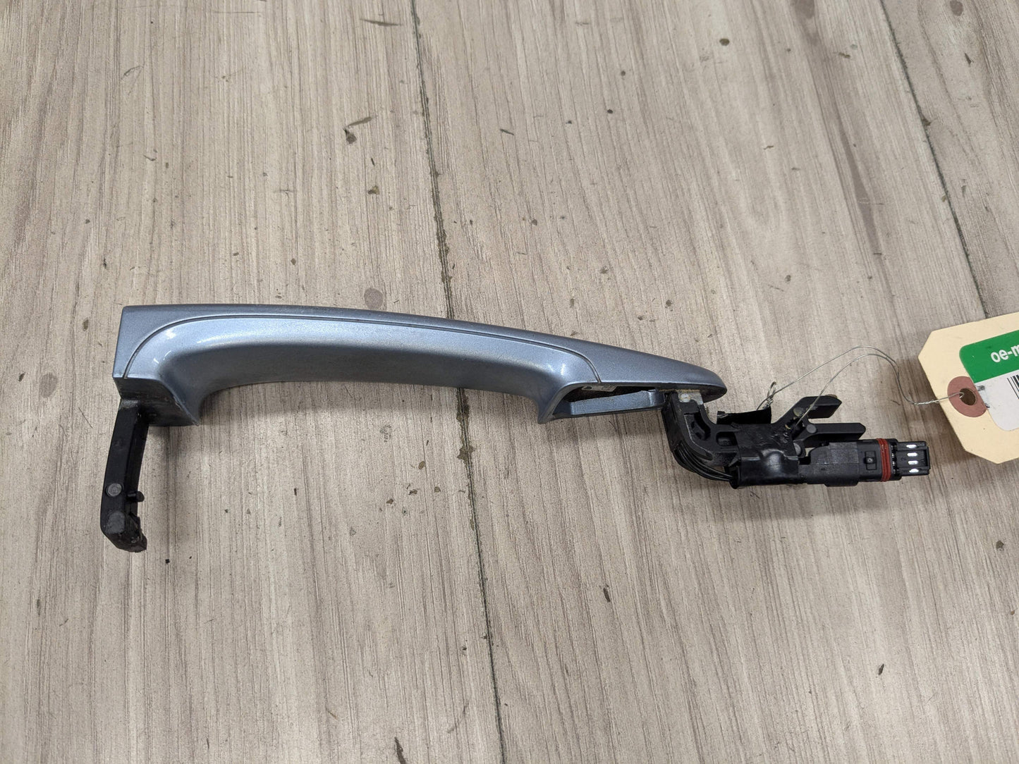 12-18 OEM BMW F30 F32 F36 COMFORT ACCESS Front Right Passenger Door Handle Blue