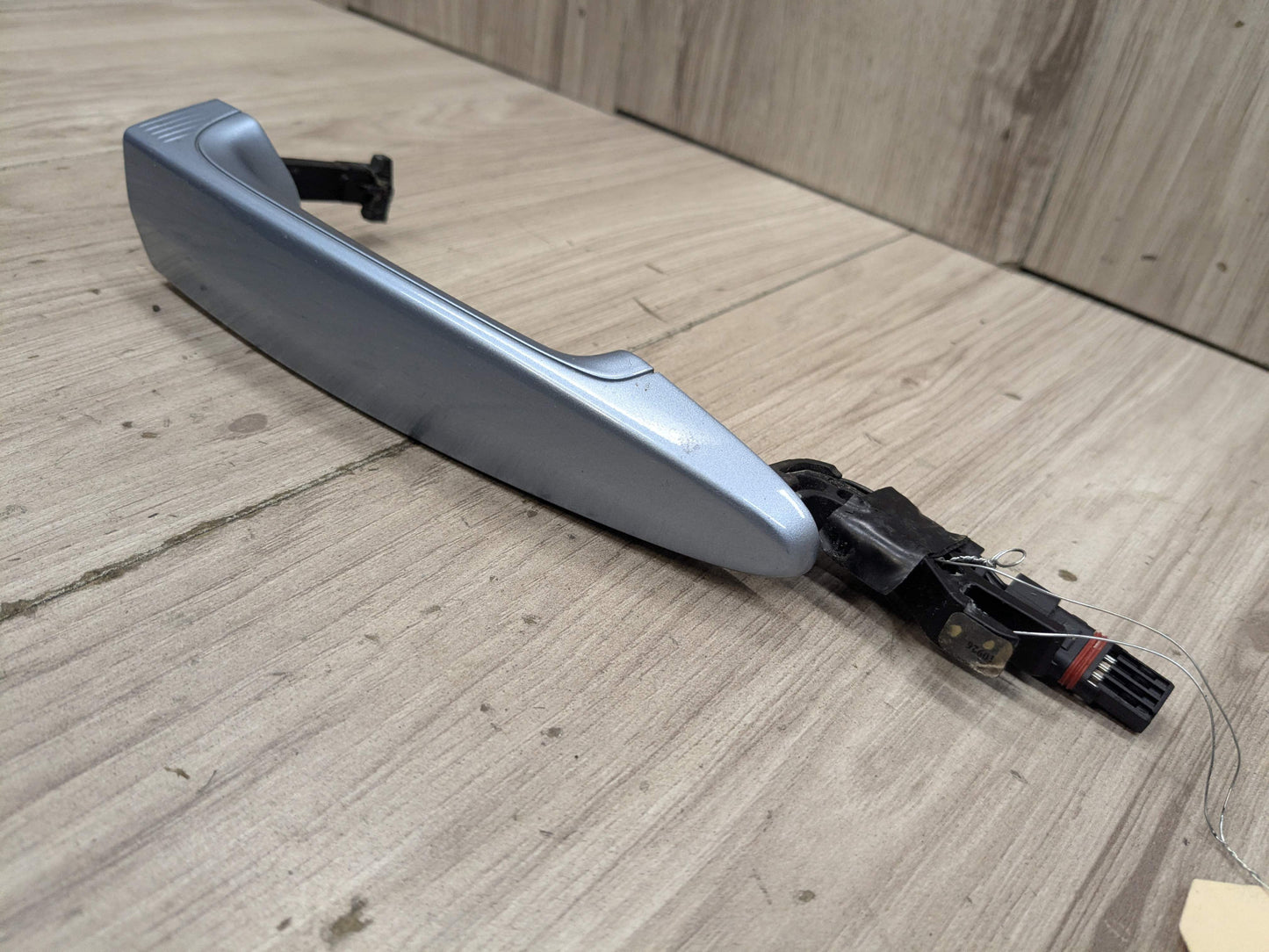 12-18 OEM BMW F30 F32 F36 COMFORT ACCESS Front Right Passenger Door Handle Blue