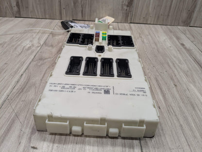OEM BMW F22 F30 F32 F33 F36 F80 F82 Body Control Junction Box Module FEM + Key