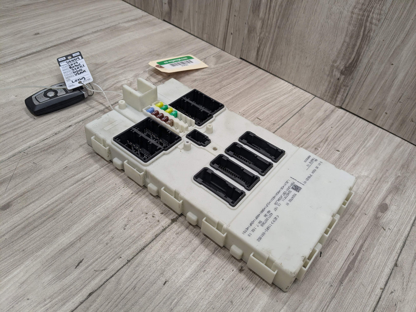 OEM BMW F22 F30 F32 F33 F36 F80 F82 Body Control Junction Box Module FEM + Key