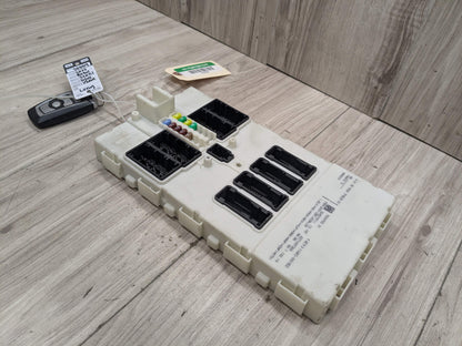 OEM BMW F22 F30 F32 F33 F36 F80 F82 Body Control Junction Box Module FEM + Key