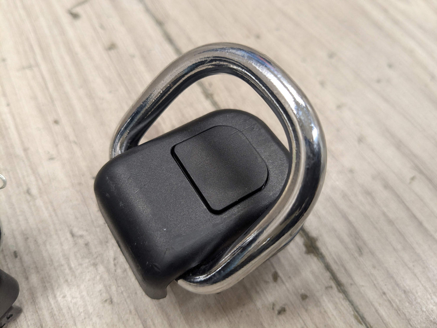 OEM BMW E70 E83 F15 F25 G01 X3 X5 Trunk Cargo Latch Tie Down Hook Clasp Ring SET