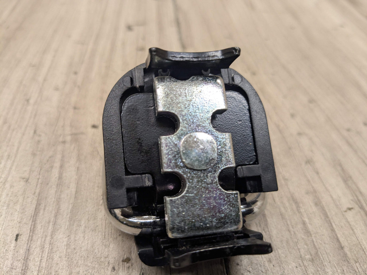 OEM BMW E70 E83 F15 F25 G01 X3 X5 Trunk Cargo Latch Tie Down Hook Clasp Ring SET